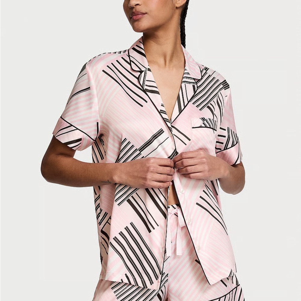 Victoria's Secret Pink and Black Patterned Pajama Set